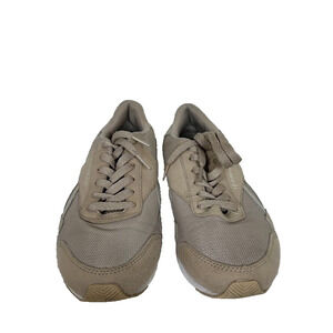 Reebok Womens 7 1/2 Royal low profile beige running shoe Athleisure Activewear